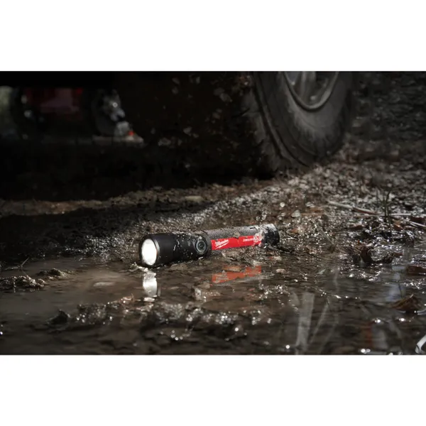 Ліхтар світлодіодний акумуляторний компактний MILWAUKEE, L4 FMLED-301 замовити