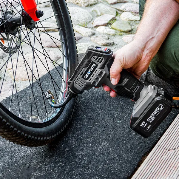 Автомобильный компрессор аккумуляторный GRAPHITE Energy+ 18В 7бар 0.73кг без АКБ и ЗП купить в Украине