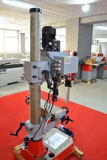 Заказать Сверлильно-фрезерный станок Holzmann ZX 40PC с доставкой