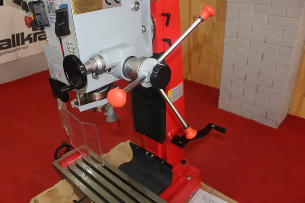 Фрезерный станок Holzmann ZX 7045 купить в Украине