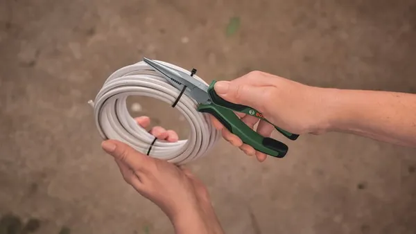 Плоскогубці подовжені прямі Bosch, 180мм купити в Україні