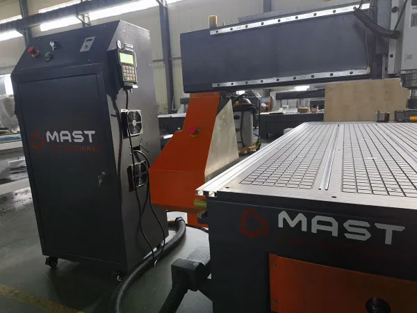 Купить Фрезерный станок по дереву с ЧПУ MAST 1325