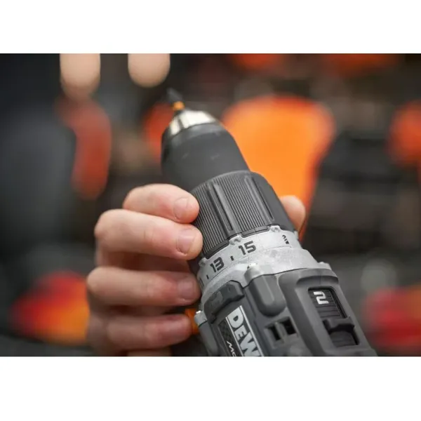 Набір із двох акумуляторних інструментів DeWalt безщіткових McLaren F1 TEAM LIMITED EDITION 18В XR дриль-шурупокрут DCD85 шурупокрут акумуляторний DCF85 акб 2х5А·год ЗП кейс 6.5кг ціна в Україні