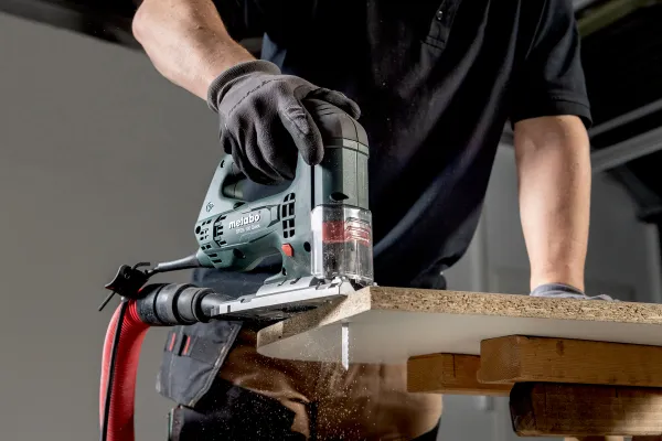 Лобзик Metabo STEB 100 QUICK, 710Вт, 1000-3100об/мин, ход 22мм, 2.1кг цена в Украине