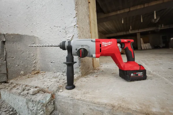 Перфоратор акумуляторний безщітковий SDS PLUS MILWAUKEE M18 BLHACD26-0 (2,6 Дж) (каркас) + M18 B5 подарунок цена в Украине