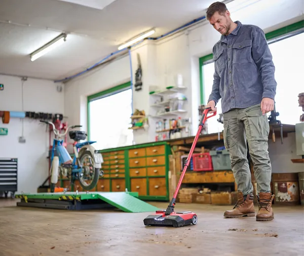 Підмітальний пристрій акумуляторний Einhell TE-FS 18 Li - Solo PXC 18В ширина 250мм бак 0.4л 2кг без АКБ та ЗП з доставкою