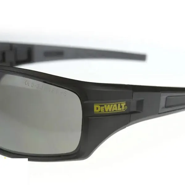 Очки защитные DeWalt Auger линзы-затменные поликарбонат отзывы