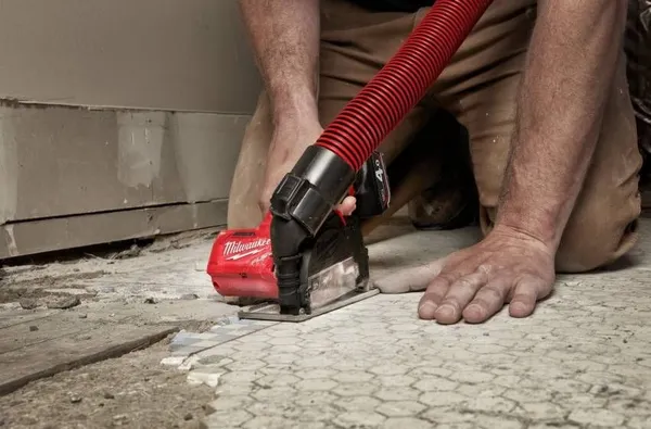 Шлифмашина угловая аккумуляторная Milwaukee M12 FCOT-422X 76мм 12В 1x4А·час 1x2А·час ЗП М12-18С 20000об·мин 1.1кг кейс цена в Украине