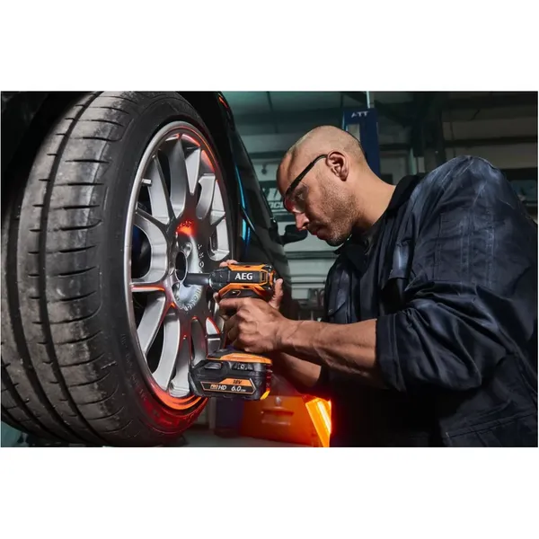 Заказать Гайковерт BSS18C12ZB6 AEG, 18В, 3000об/мин, 1/2", 300Нм, 1,92кг, кейс с доставкой