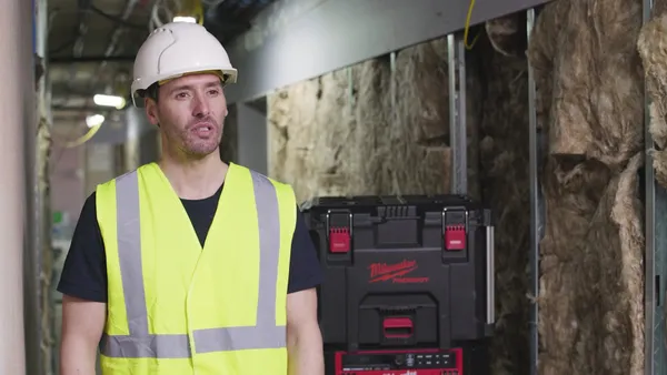 Кейс XL PACKOUT 554x394x422 мм MILWAUKEE отзывы