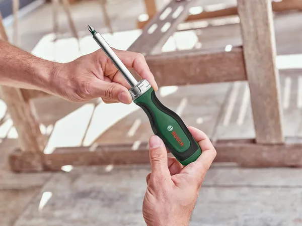 Отвертка Bosch 12 насадок, Tx, PZ, PH, SL, HEX купить в Украине