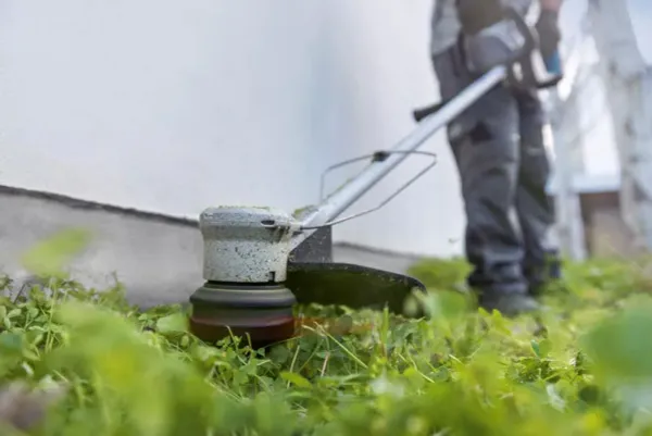 Купити Тример садовий акумуляторний Bosch Professional GRT 18V-33 18V 33см 3.5кг без АКБ та ЗП