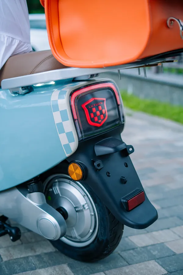 Купить Электроскутер 2E MQ6, синий со скидкой