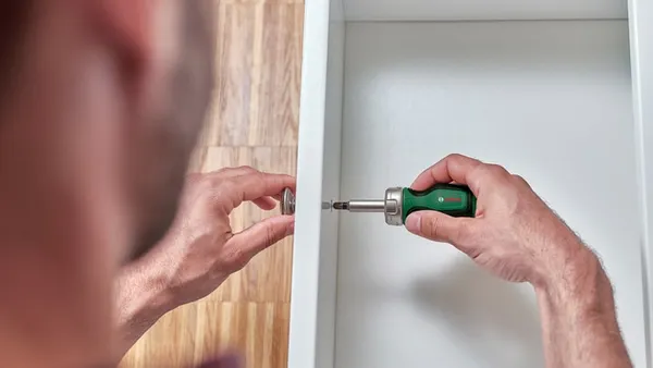 Отвертка с трещоткой Bosch 6 насадок купить в Украине