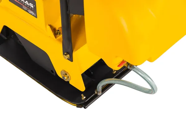 Купить Бензиновая реверсивная виброплита Lumag RPi25N (25,0 кН)