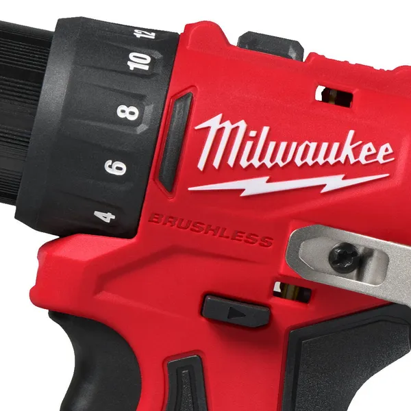 Дриль-шурупокрут акумуляторний MILWAUKEE M12 BLDDRC-402C 40Нм (+ заряд.пристрій, 2 акум., HD кейс) замовити