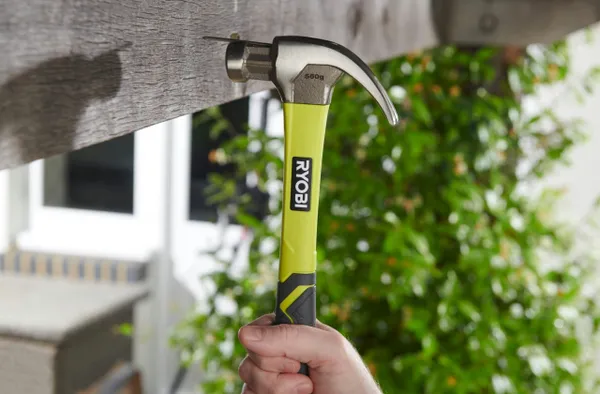 Замовити Молоток столярний Ryobi RHHCC560 560г магнітний утримувач руків'я скловолокно з доставкою