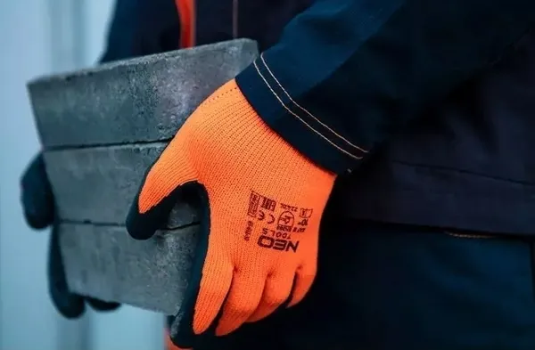 Заказать Перчатки рабочие Neo Tools, латексное покрытие, полиэстер, р.10, оранжево черные с доставкой