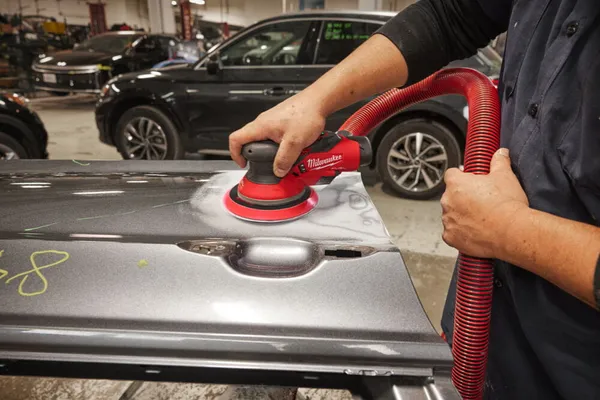 Шліфмашина ексцентрикова акумуляторна MILWAUKEE M12 FROS2.5-502X O150мм (ЗП+2акум.Х5Аг+HD кейс) купити онлайн