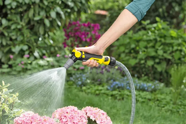 Купити Зрошувач ручний Karcher "Plus", пістолетний, поворотне руків'я, регулювання напору води, регулювання форми струменя води