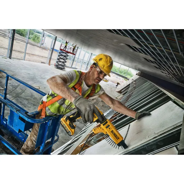 Шуруповерт аккумуляторный DeWalt 18V XR Li-Ion бесщеточный 30Нм 4400об·мин 1.08кг без АКБ и ЗП заказать