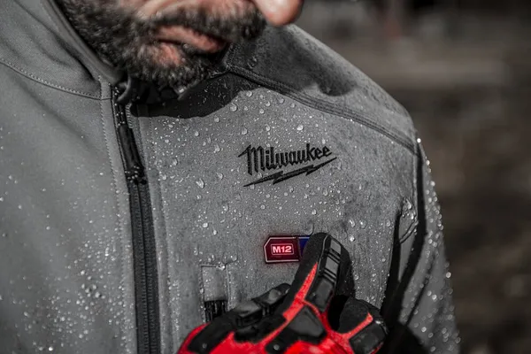Куртка з підігрівом розмір "XXL" M12 HJGREY5-201 MILWAUKEE +з/п + акумулятор цена в Украине