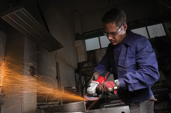 Купить Шліфмашина кутова MILWAUKEE 125 мм AGV 15-125 XC 1550Вт 4933428120