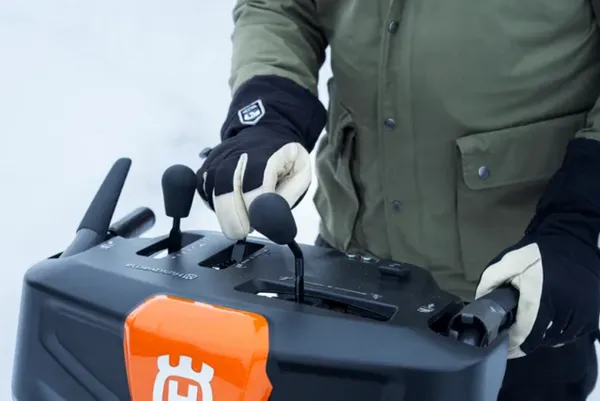 Снігоочисник Husqvarna ST 269 купити в Україні