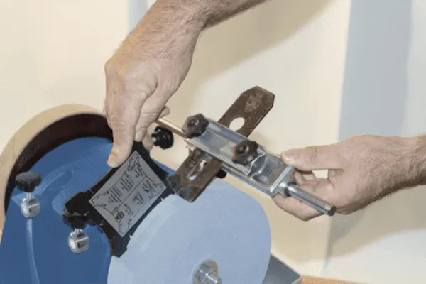 Шлифовально-полировальный станок Scheppach TiGer-2500 цена в Украине