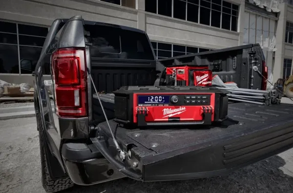 Акумуляторне радіо DAD+/ зарядний пристрій M18PRCDAB+-0 замовити