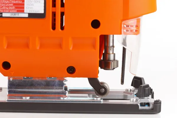 Електролобзик Rebiner RJS-1350 відгуки