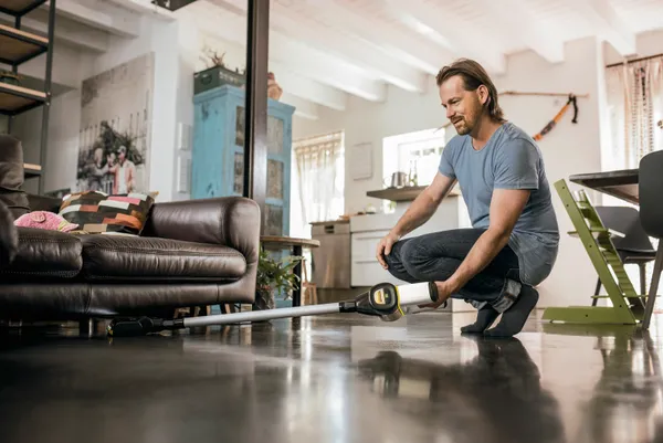 Пылесос Karcher беспроводный VC 6, 250Вт, конт пыль -0.8л, автон. раб. до 50мин, вес-2.6кг, HEPA 12, белый отзывы