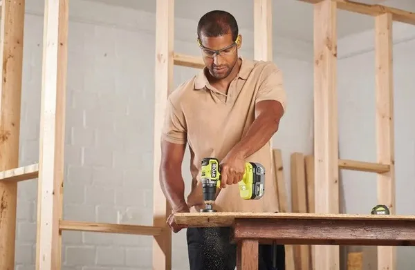 Купить Шуруповерт-дрель аккумуляторный Ryobi ONE+ HP RPD18C1-1C20G 18В 1х2А·ч ЗУ 60Нм 450·1700об·мин 0.95кг сумка