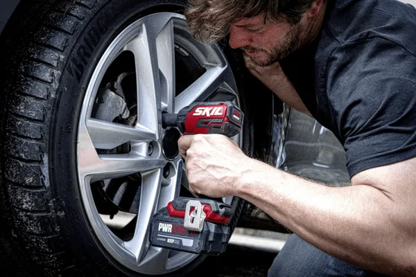 Гайковерт ударний SKIL 3265 CA Compact безщітковий 20В 1х5А·год до 2850об·хв 250Нм 0.9кг