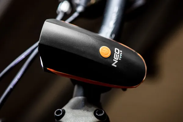 Заказать Ліхтар велосипедний Neo Tools фронтальний, 250 люмен, 3Вт, USB, 1200мА·рік, 3 функції освітлення, IPX4 с доставкой