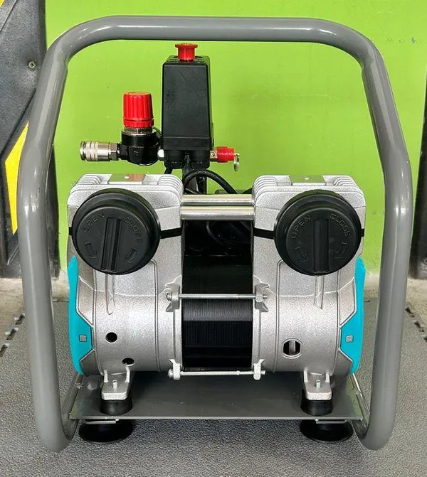 Безмасляний поршневий компресор Mast MOF1390/1100 compact с доставкой