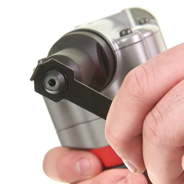 Заклепочник акумуляторний MILWAUKEE M12 BPRT-0, закл. 2,4-4,8мм (+4 накінеч.) с доставкой