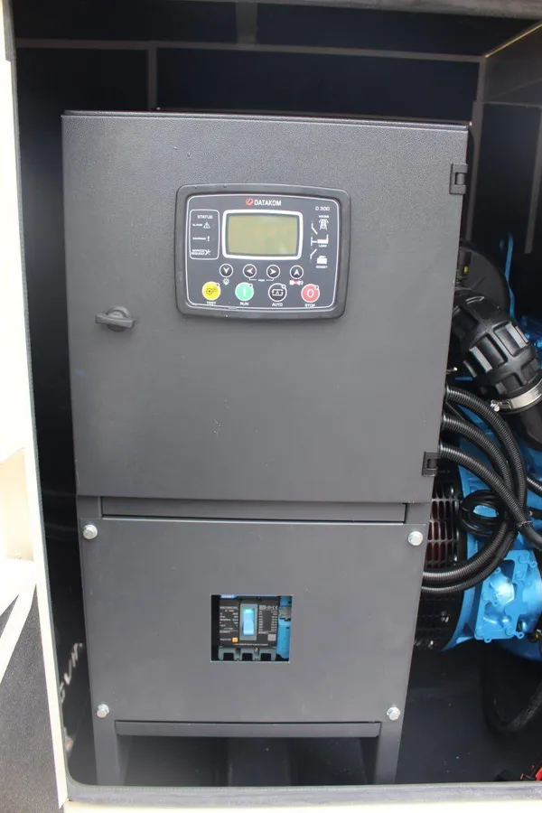 Купити Дизельний генератор UNIVERSAL UND-BD 35 KVA