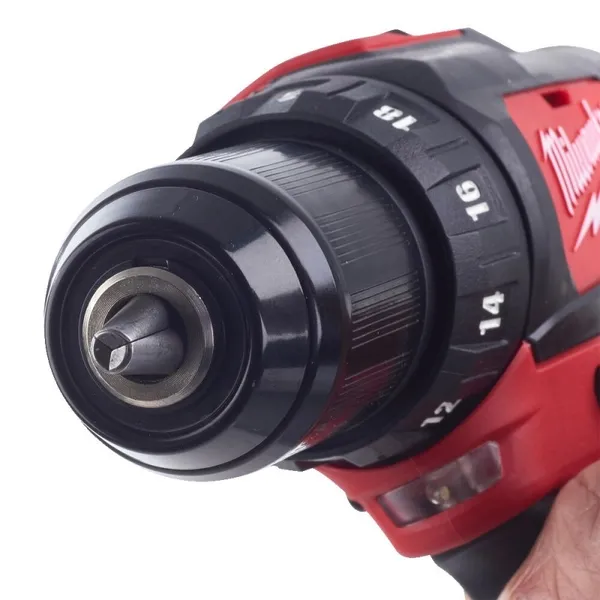 Дрель-шуруповерт MILWAUKEE M12 BDD-201C (АКБ+ЗУ) заказать