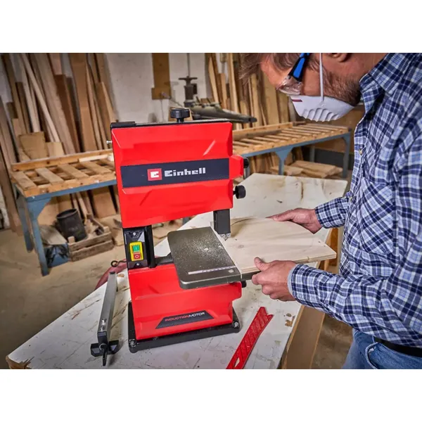 Пила ленточная Einhell TC-SB 200/1, 250 Вт, 1400 об/мин, 900 м/мин, стол 305x305 мм, вилет 200 мм, 15.8 кг отзывы