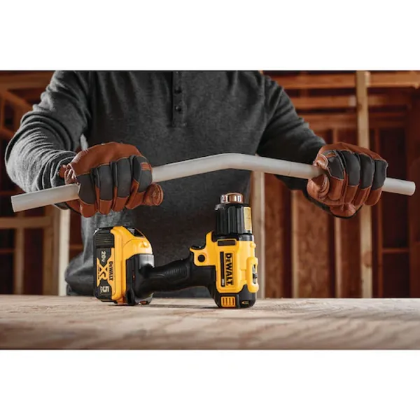 Купить Аккумуляторный строительный фен DeWALT DCE530B 20V MAX (без АКБ и ЗУ) со скидкой