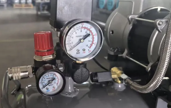 Безмасляний поршневий компресор Mast MOF1680/4x1500-160L купити онлайн