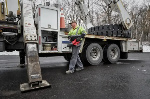 Замовити Гайкокрут акумуляторний 1 дюйма MILWAUKEE, M18 ONEFHIWF1D-0C, 2711Нм (HD кейс) з доставкою