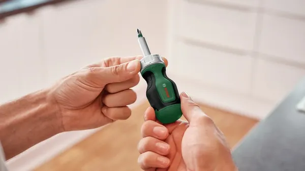 Купить Отвертка с трещоткой Bosch 6 насадок