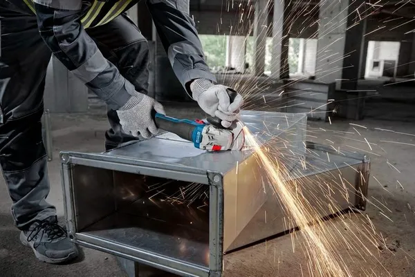Шліфмашина кутова акумуляторна Bosch GWS 18V-8 125мм 18В 1x4А·год 0-11000об·хв 1.6кг кейс ЗП  GAL 18V-40 відгуки