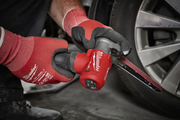 Стрічкова шліфувальна машина 13мм M12 FBFL13-0 MILWAUKEE відгуки