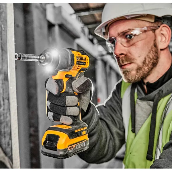 Шуруповерт ударный аккумуляторный DeWalt 18В XR Li-Ion бесщеточный 192Нм 3200об/мин 4200уд/мин 0.88кг без АКБ и ЗП купить в Украине