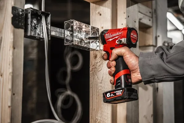 Винтоверт акумуляторнй M12 FID2-202X (170Нм) (+2 акумулятори, зарядний пристрій, HD кейс) відгуки