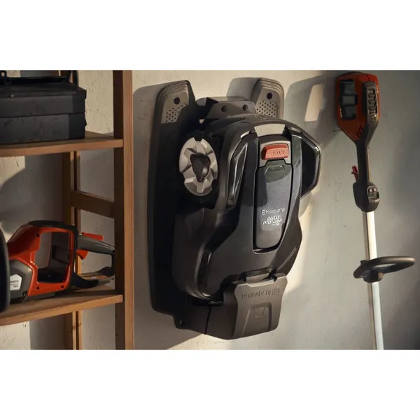 Заказать Газонокосилка-робот Husqvarna AM 310E NERA с системой Husqvarna EPOS™ с доставкой