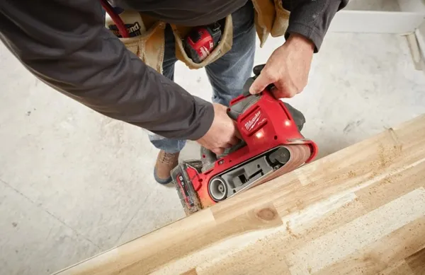 Шліфмашина стрічкова акумуляторна MILWAUKEE, M18 FBTS75-0 купить онлайн